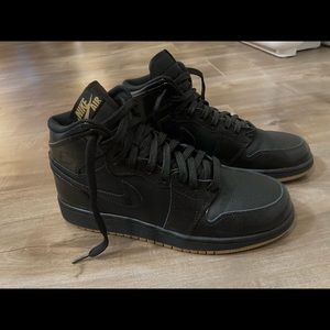 Nike Air Jordan Retro Black Gum